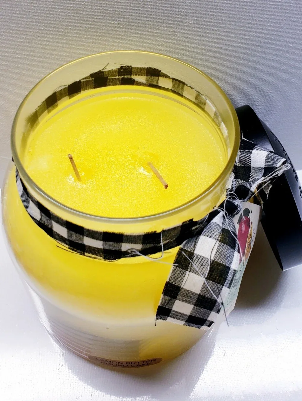 LEMON BUTTER POUND CAKE -A Cheerful Giver, Strong Scented Candle, 34 oz